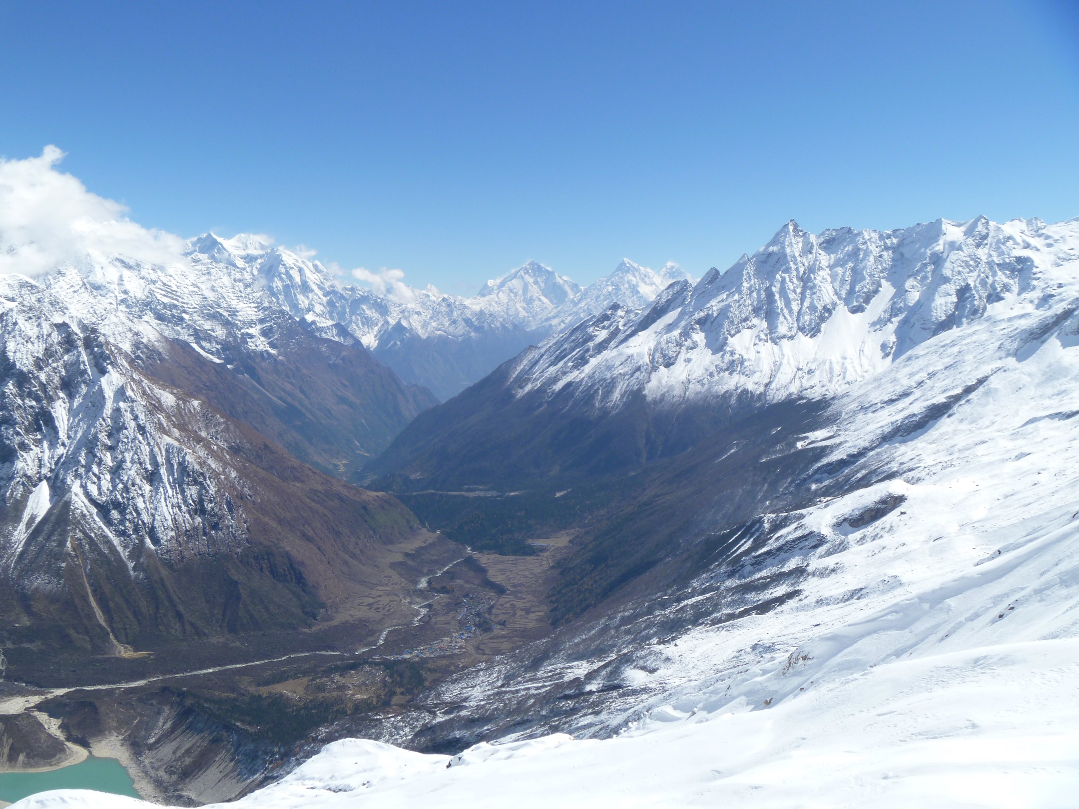 Top reasons to trek in the Manaslu region are breathtaking mountain views, peaceful trails, rich culture, and the adventure of crossing high passes.