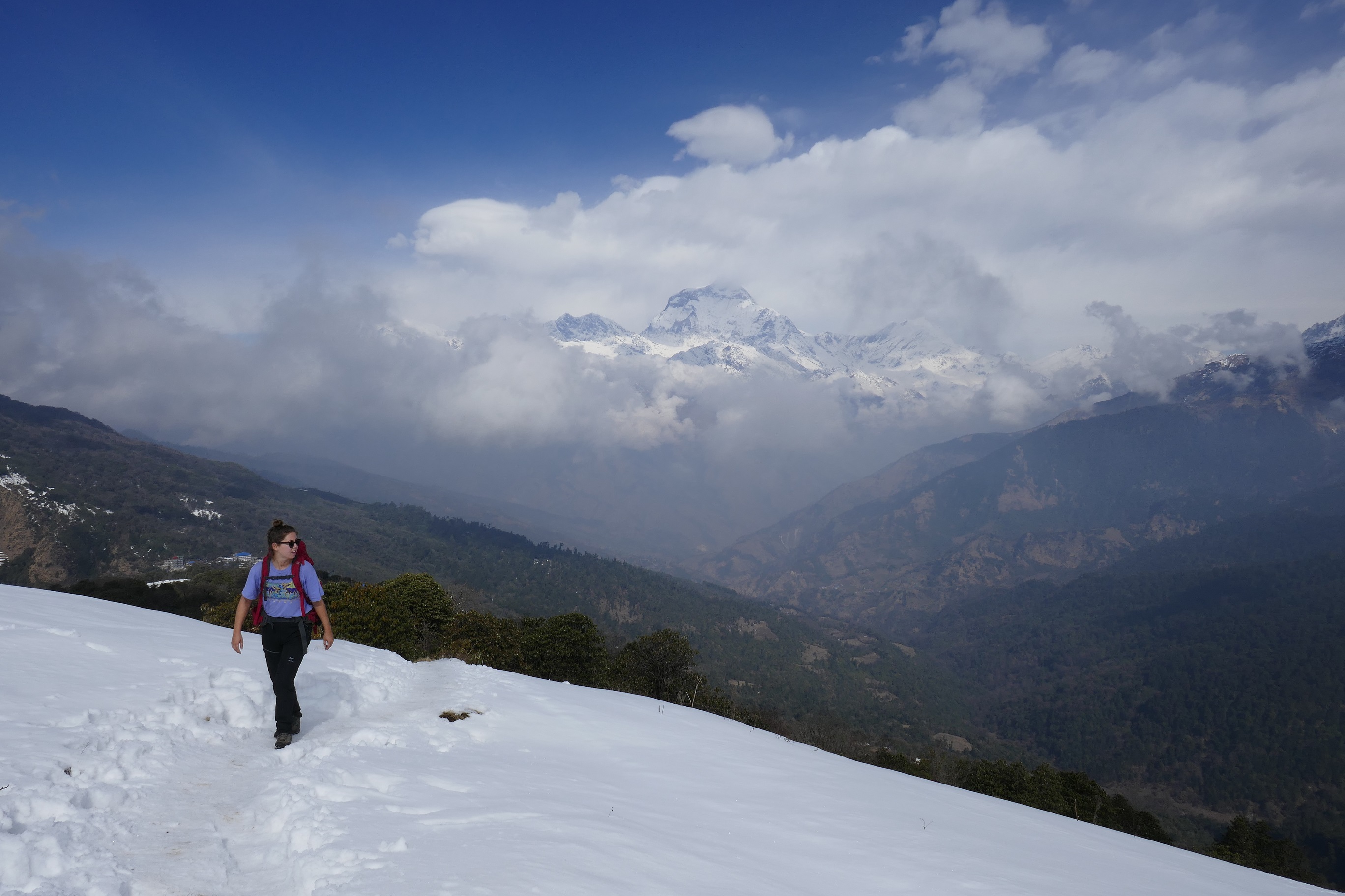 Short Manaslu Circuit Trek covers about 85 to100 km in 9 to 10 days with stunning mountain views.